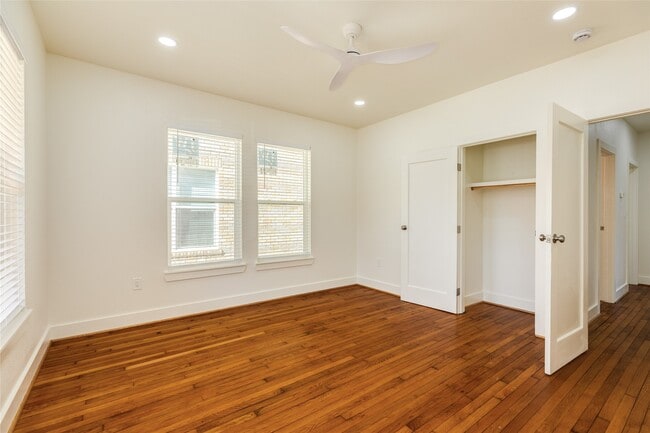 Photo - 2512 Avenue K