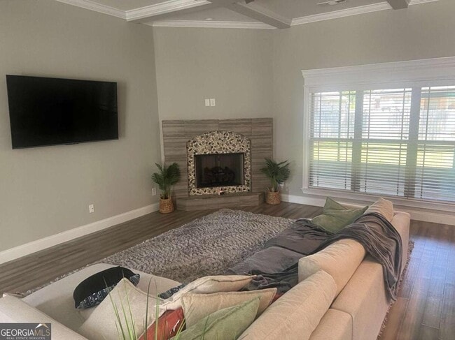 Photo - 100 Newport Ave