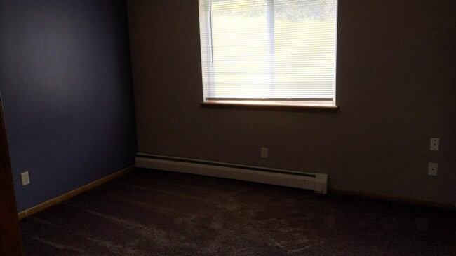 Goldfinch Meadows Apartments - Cedar Rapids, IA | ForRent.com