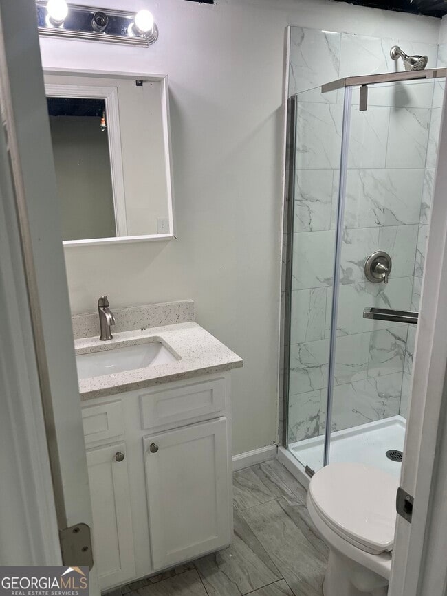 Photo - 1255 Pine Ave