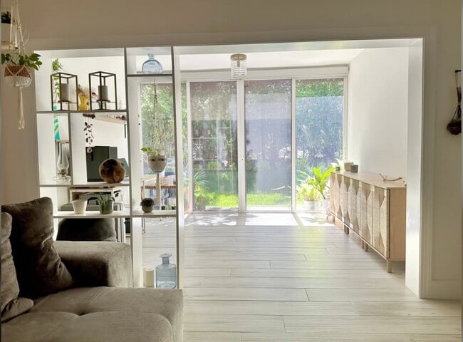 Photo - 1813 Wood Fern Dr