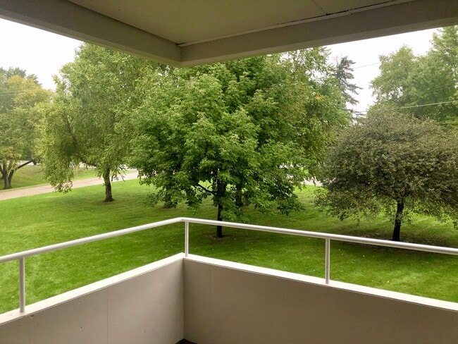 Balcony - Lincoln Tower Apartments