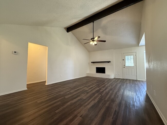 Photo - 1017 Johnson St