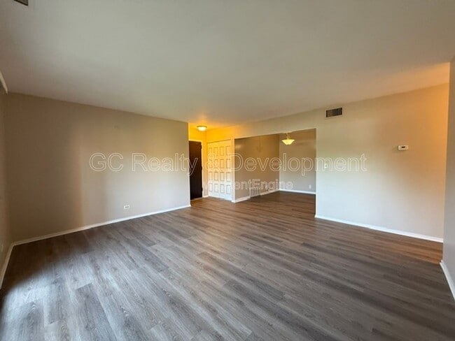 Photo - 621 Tralee Ct Unit 1D