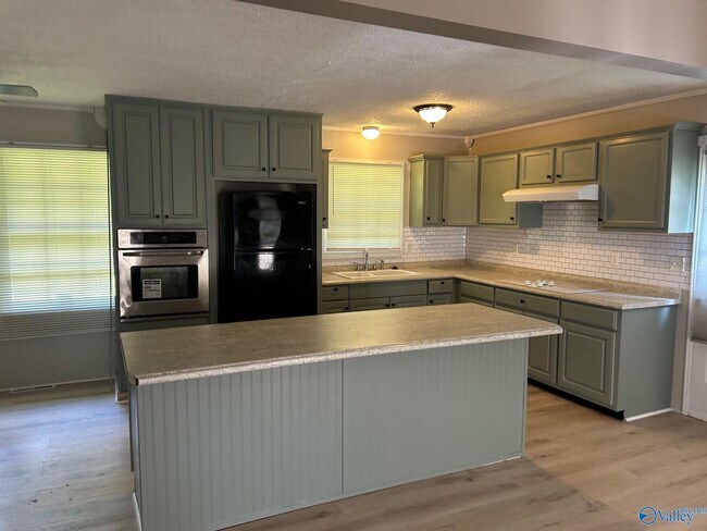 Photo - 6020 Rickwood Dr NW