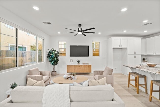 Photo - 10523 Tenor Way