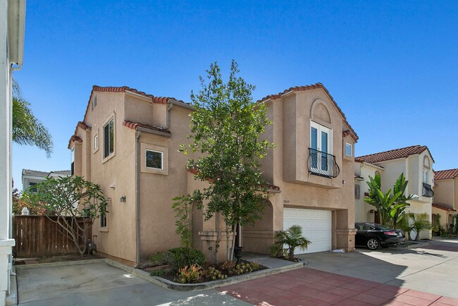 Charming 3-Bedroom with LOFT Home in Costa... - Charming 3-Bedroom with LOFT Home in Costa...