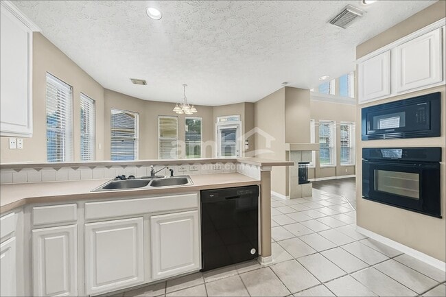 17507 Whispering Star Ct