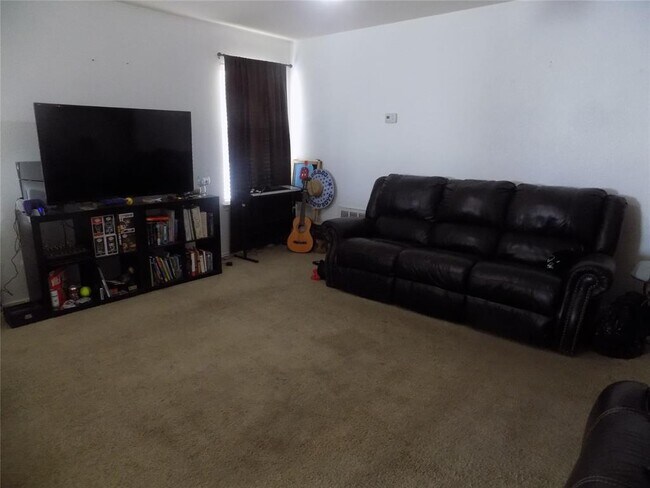 Photo - 332 PRICIPES WAY Dr