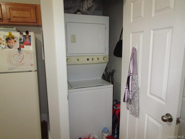 Photo - 114 NY-284 Unit 2