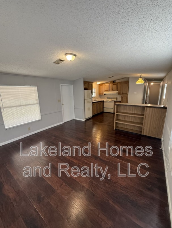 Photo - 2906 Rossi Ln