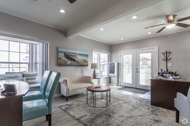 Leasing Office