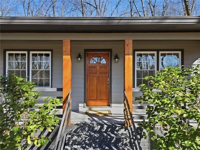 Photo - 2810 Shaw Rd