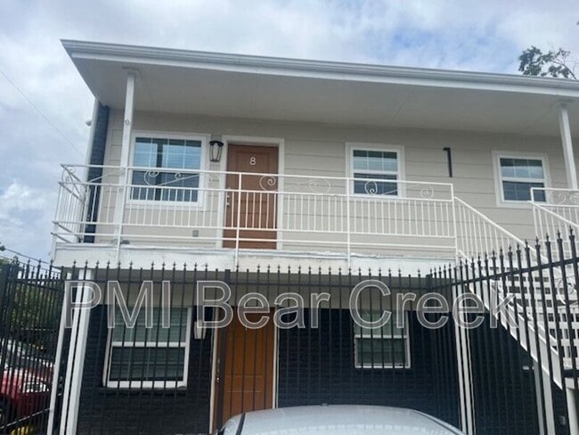 Building Photo - 1824 Thonig Rd Unit 8
