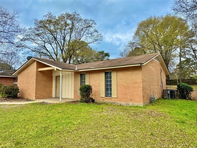 Photo - 523 Placid Dr