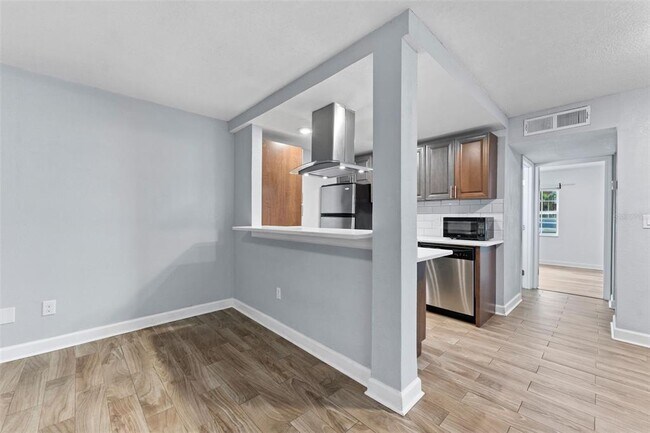4611 W North B St Unit 123