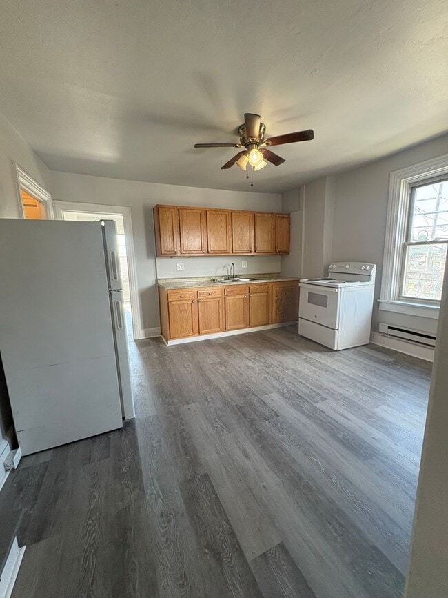 Photo - 879 N Prince St Unit Apt.2