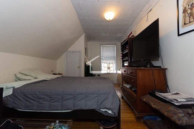 Photo - Large 3 bed in Allston