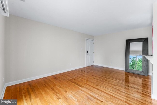 Photo - 4473 B St SE Unit 304