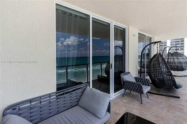 Building Photo - 16699 Collins Ave Unit 1203 Rental