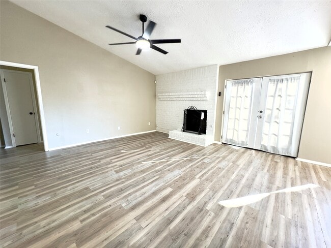 Photo - 3519 Acorn Way Ln