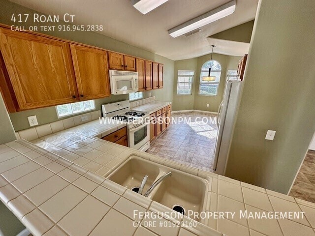 Photo - 417 Roan Ct