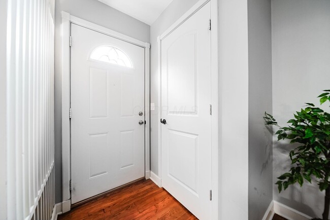 Photo - 1906 Willoway Cir S