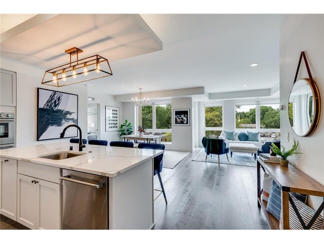 Photo - 3901 Sunnyside Rd Unit 214