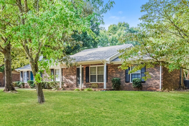 Photo - 112 Oakcrest Rd