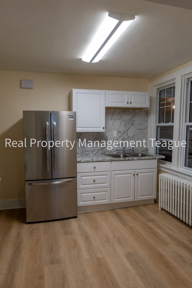 Building Photo - 64 Highland Dr Unit Floor 2