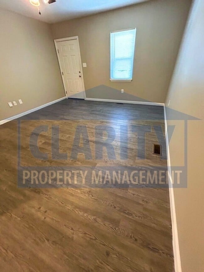 Photo - 615 Beech Cir NW Unidad Apt. 3