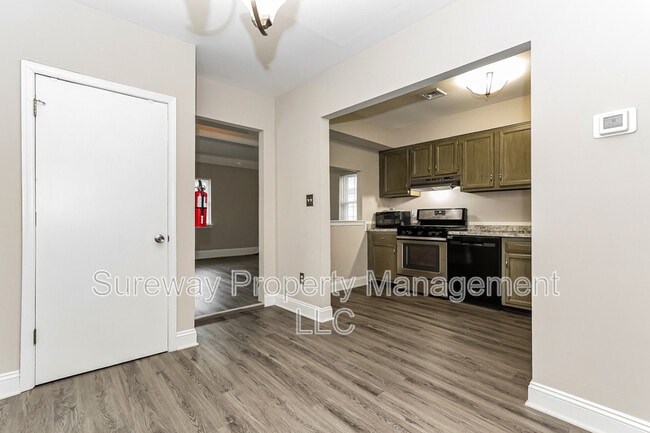Photo - 811 Wesley Ave