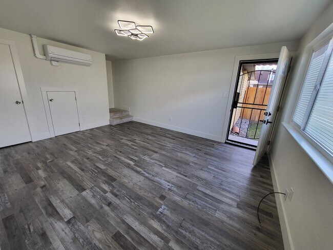 Photo - 3410 Woodside Dr Unidad 30-B