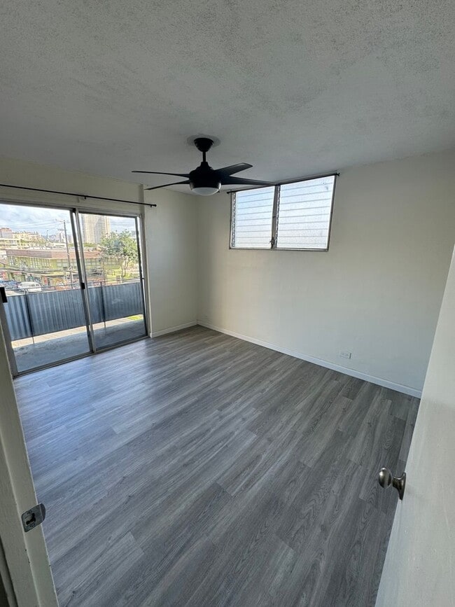 Photo - 1 Bed 1 Bath Makiki Apartment for Rent Unit 401