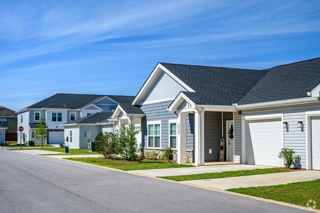 Building Photo - Arena Villas at Blue Angel