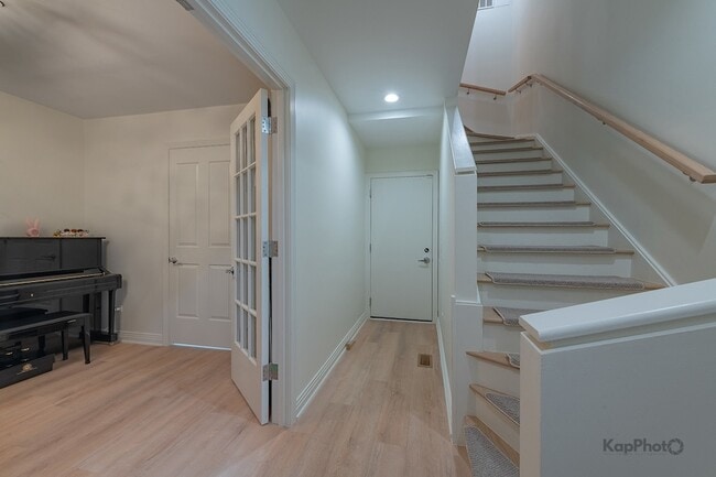 Photo - 1117 W Monroe St Unit 8