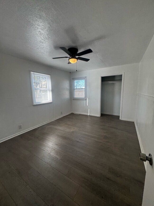 Photo - 526 Pershing Ave