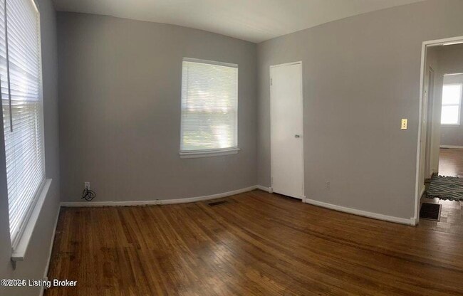 Photo - 610 Marquette Dr