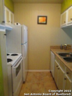 Photo - 8702 Village Dr