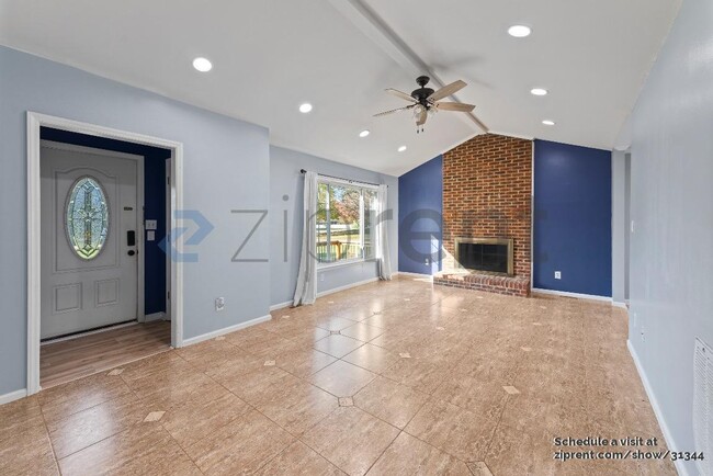 Photo - 2502 Foxworth Dr