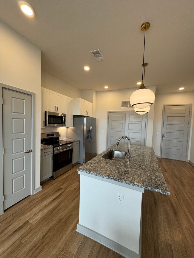 Photo - 4700 Lakeside Holw St Unit 2107