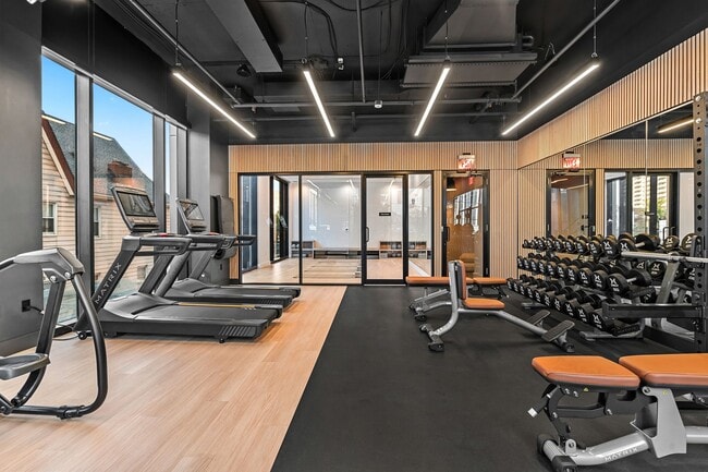 Photo - CMPND 26 Van Reipen