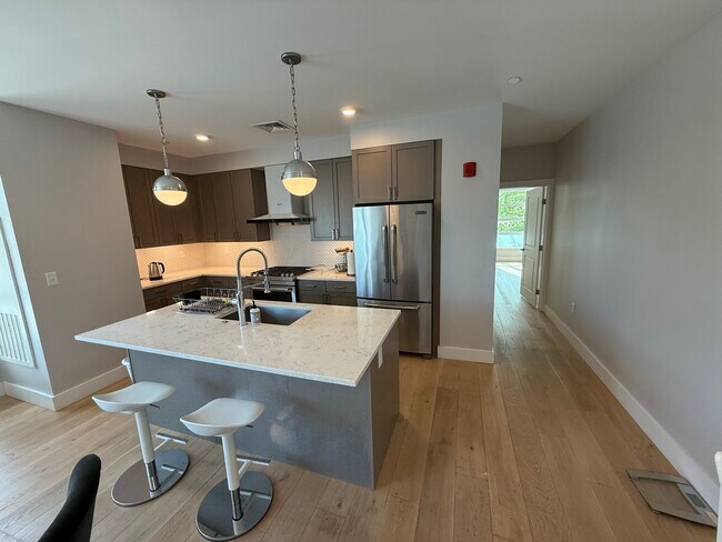 Photo - 1650 Commonwealth Ave Unidad 203