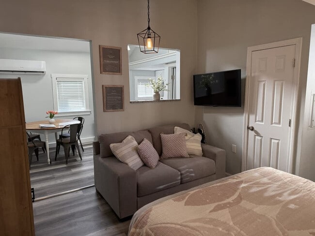 Photo - 4 Auburn Ave Ext Unidad ID1312393P