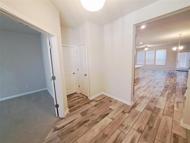 Photo - 309 Toddy Wy