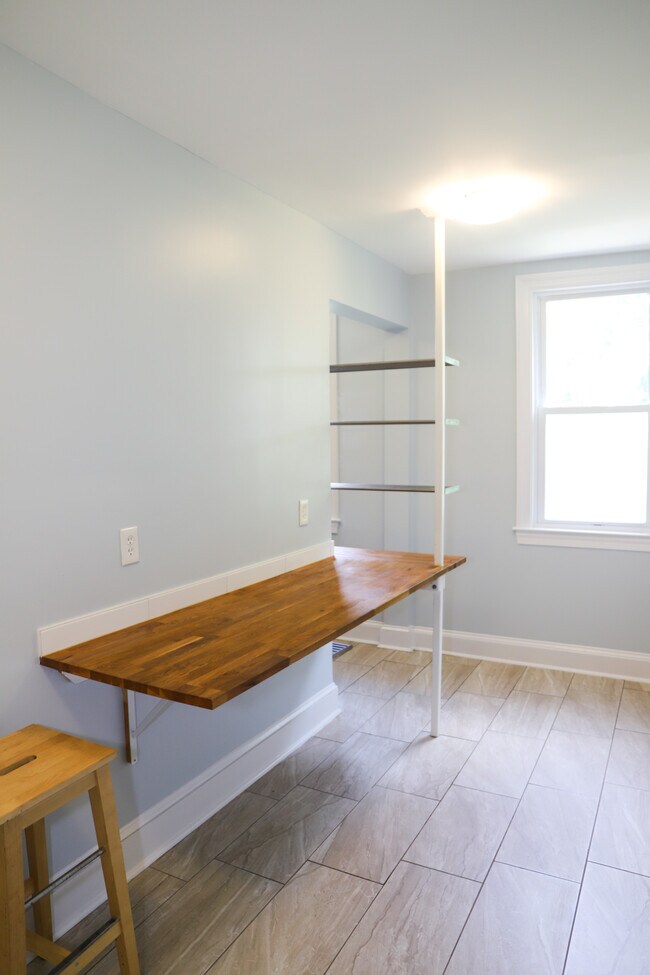 Photo - 4424 foote st ne Unidad #2