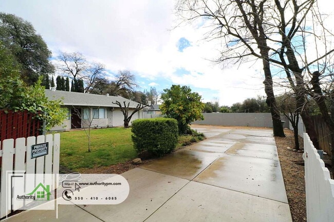 Photo - 1063 Harpole Rd