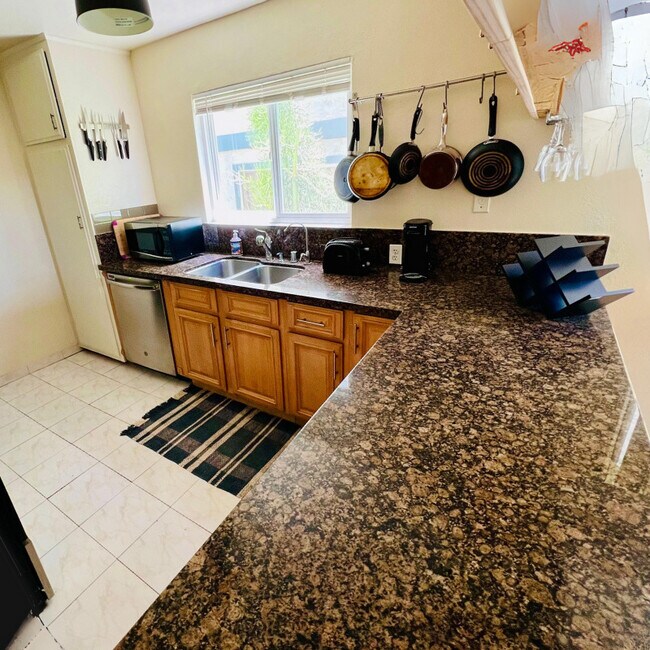 Cocina completamente equipada - Hermosa Palm Haven