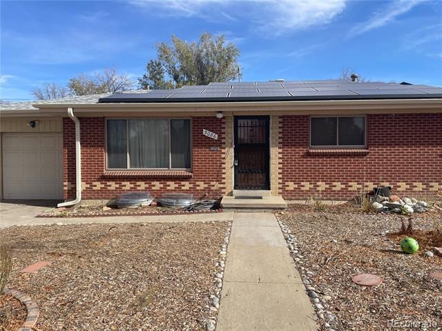 Photo - 3086 Victor St