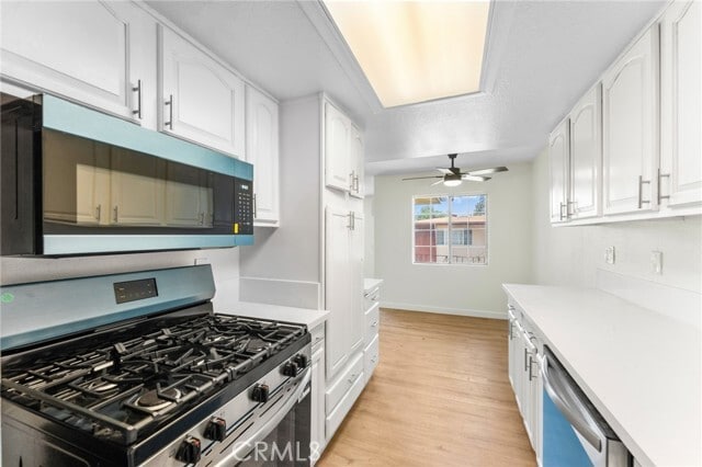 Photo - 4484 La Deney St